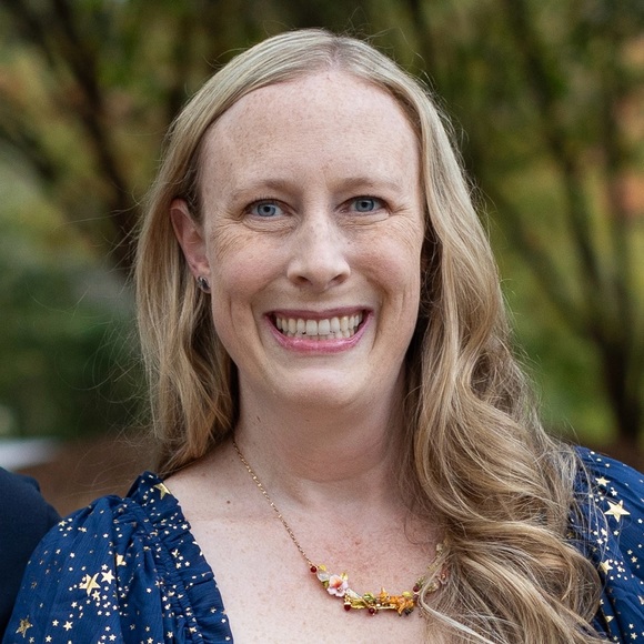 Meet your Posher, Tiffany - Picture 1 of 1